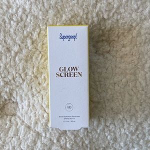 Super goop glow screen